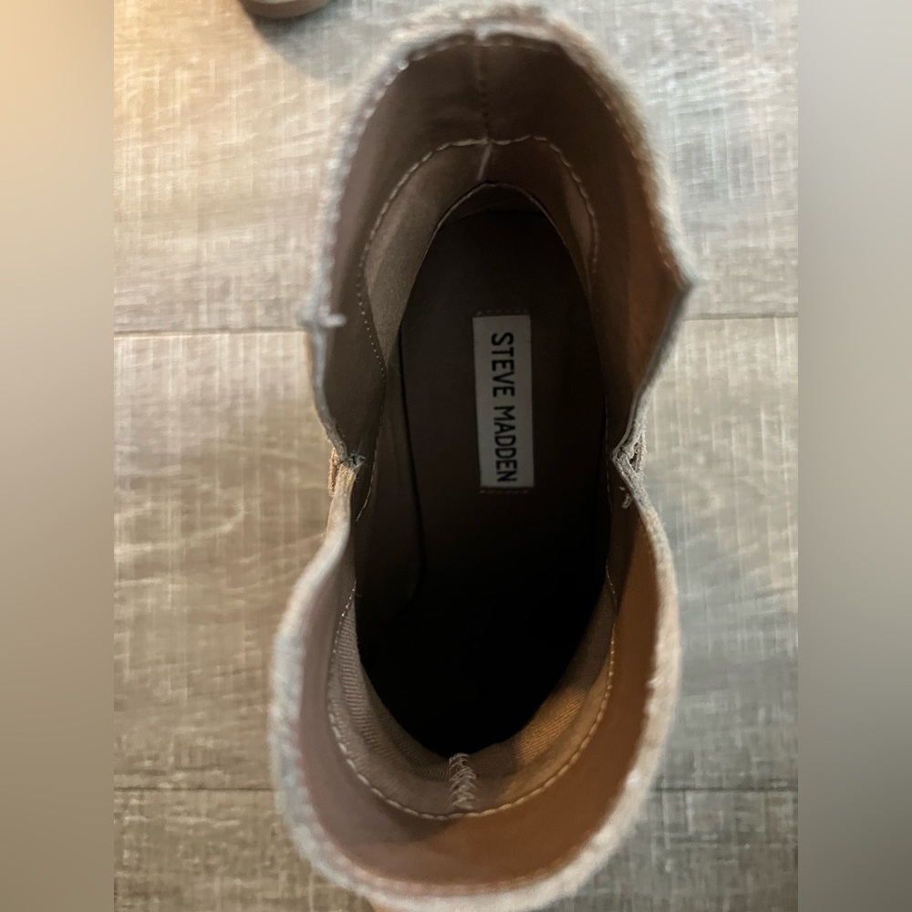 Steve Madden booties - Picture 3 of 3